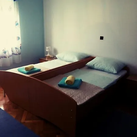 Apartment Rose Solin